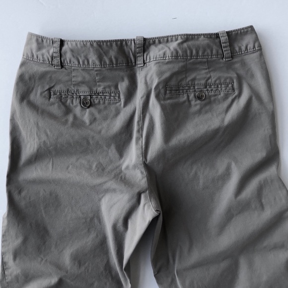 Ann Taylor Signature Fit Lower Waist Capri - Picture 5 of 8